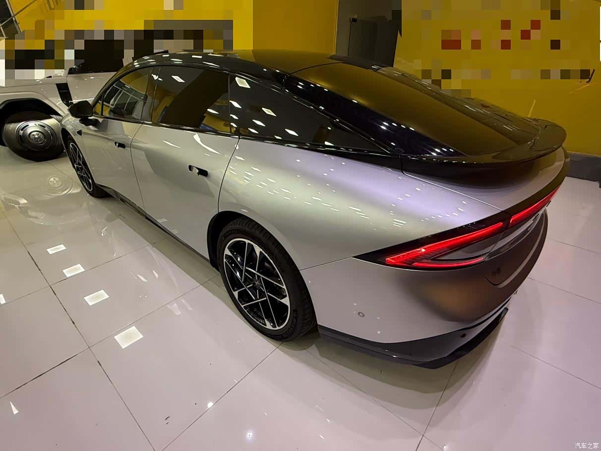 Xpeng P7, 2025 9