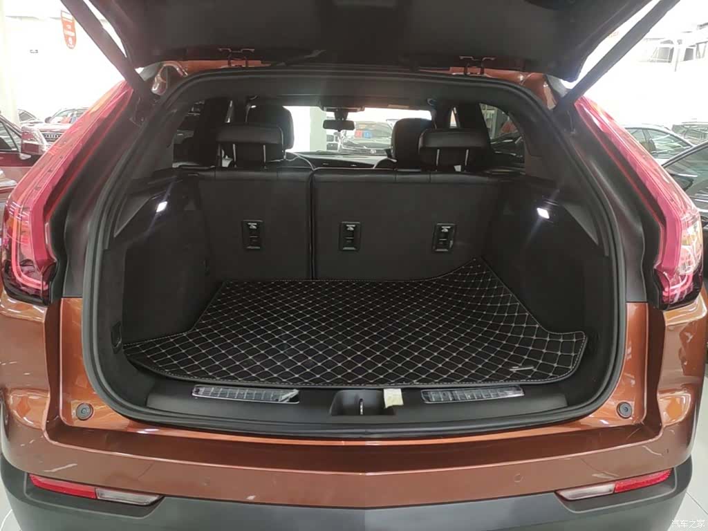 Cadillac XT4, 2019 19