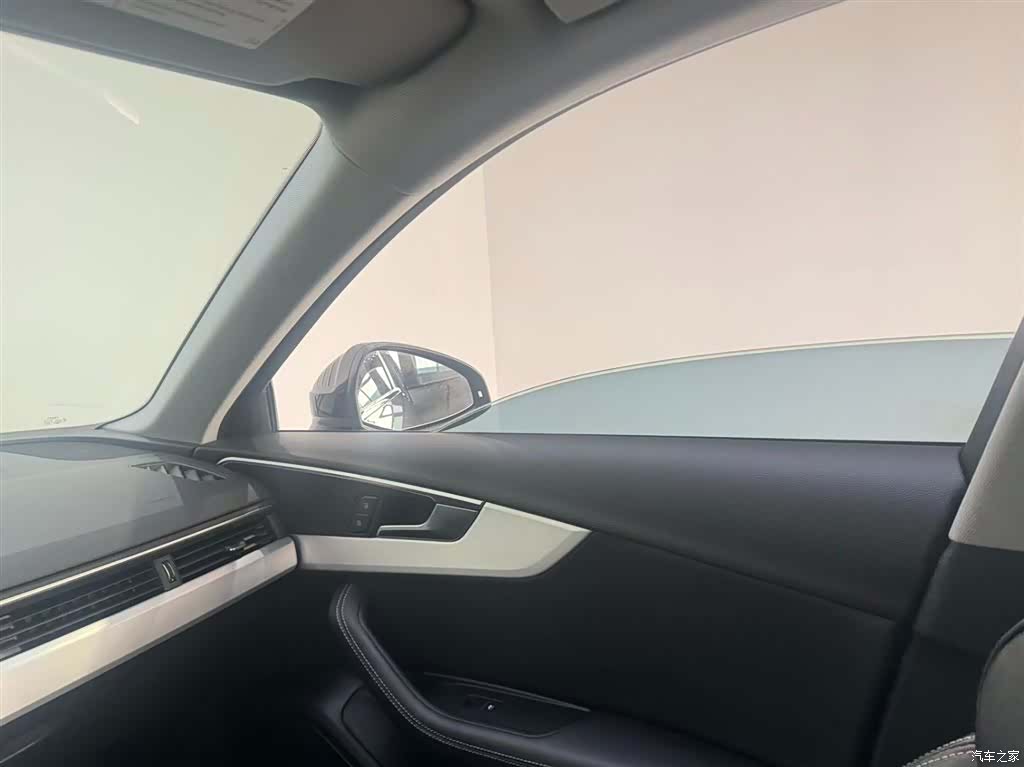 Audi A4L, 2022 11