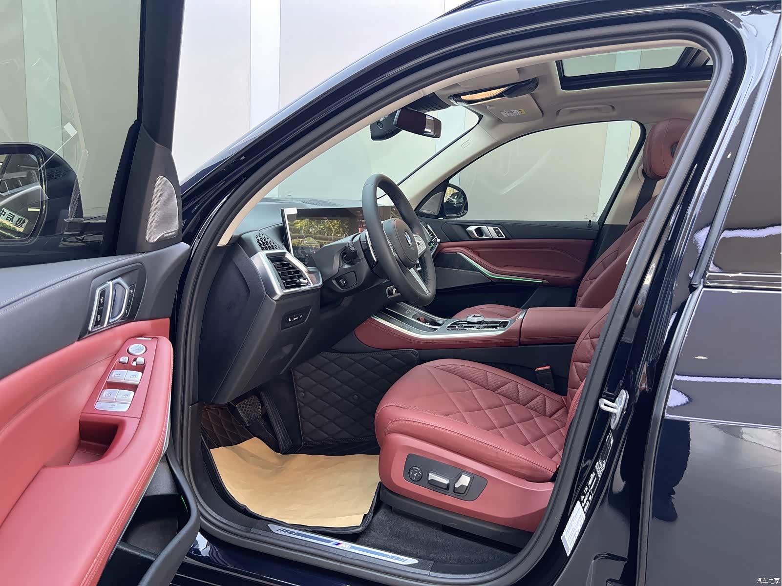 BMW X5, 2025 14