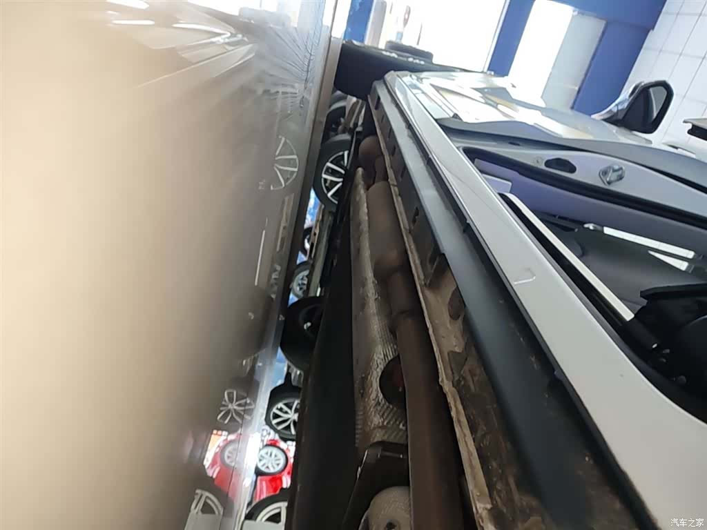Roewe iMAX8, 2025 22