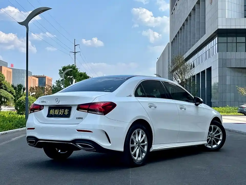 Mercedes-Benz Class A Mercedes-Benz Class A
