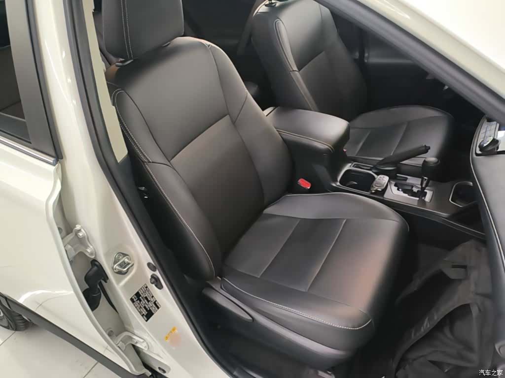 Toyota RAV4, 2018 25