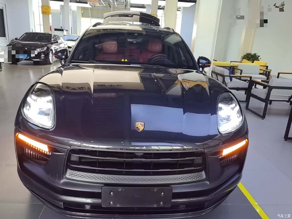 Porsche Macan, 2022 3