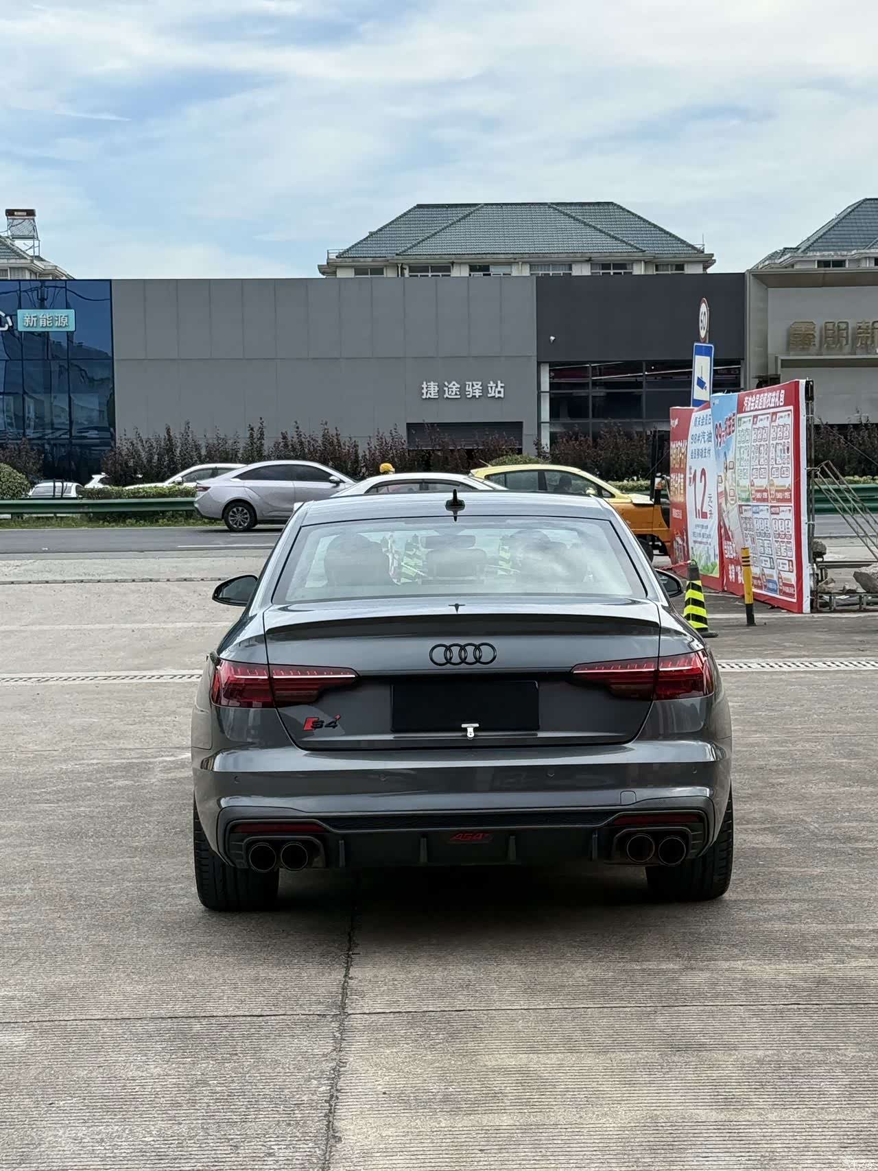 Audi S4, 2023 все фото