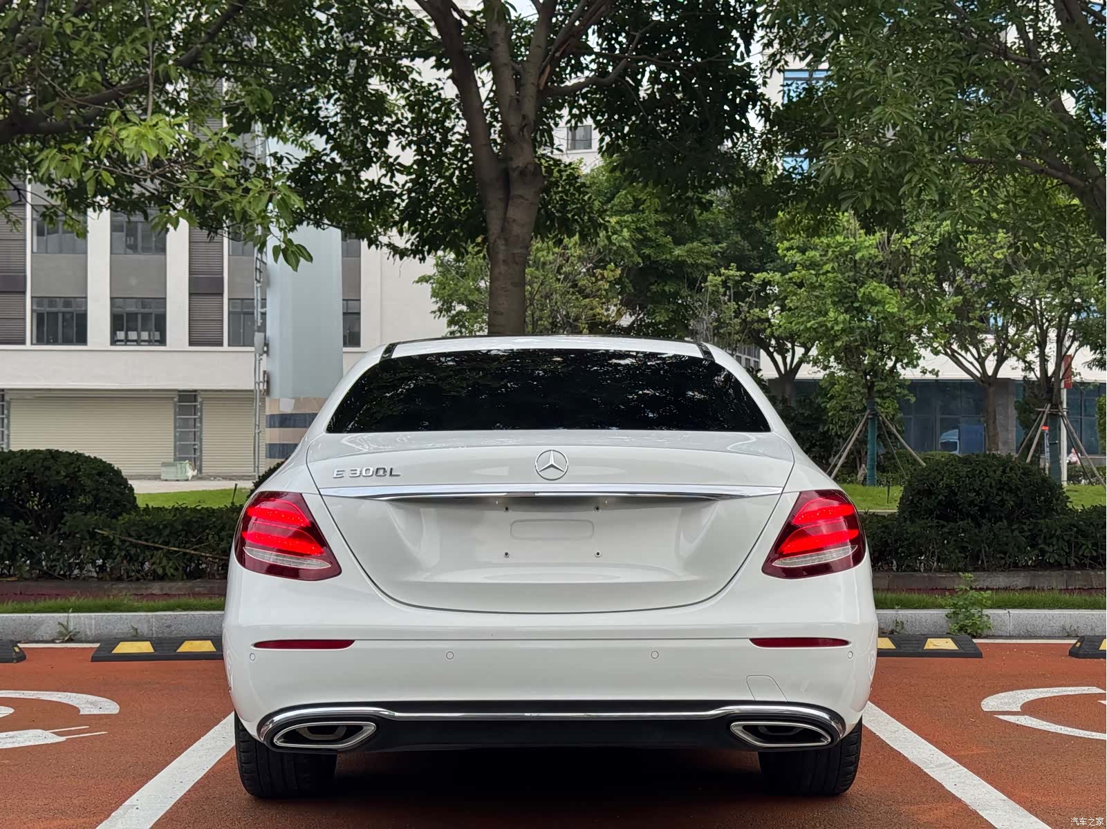 Mercedes-Benz E-Class, 2018 8