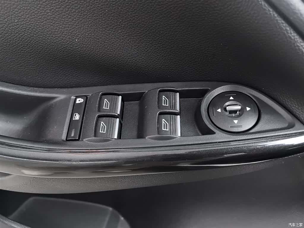 Ford Focus, 2016 9
