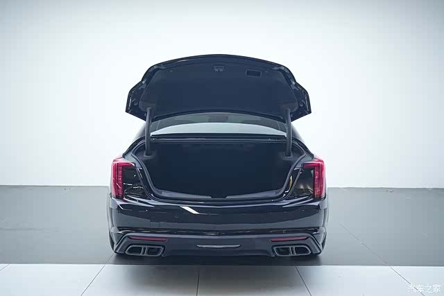 Cadillac CT5, 2023 7