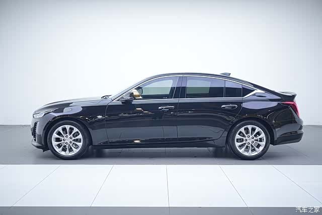 Cadillac CT5, 2023 2