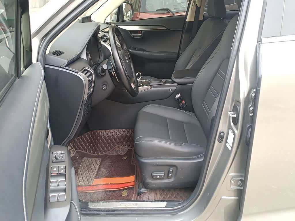 Lexus NX, 2021 14