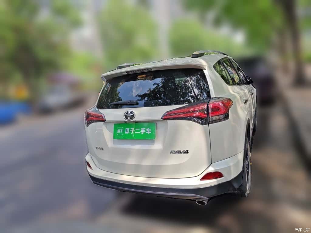Toyota RAV4, 2018 4