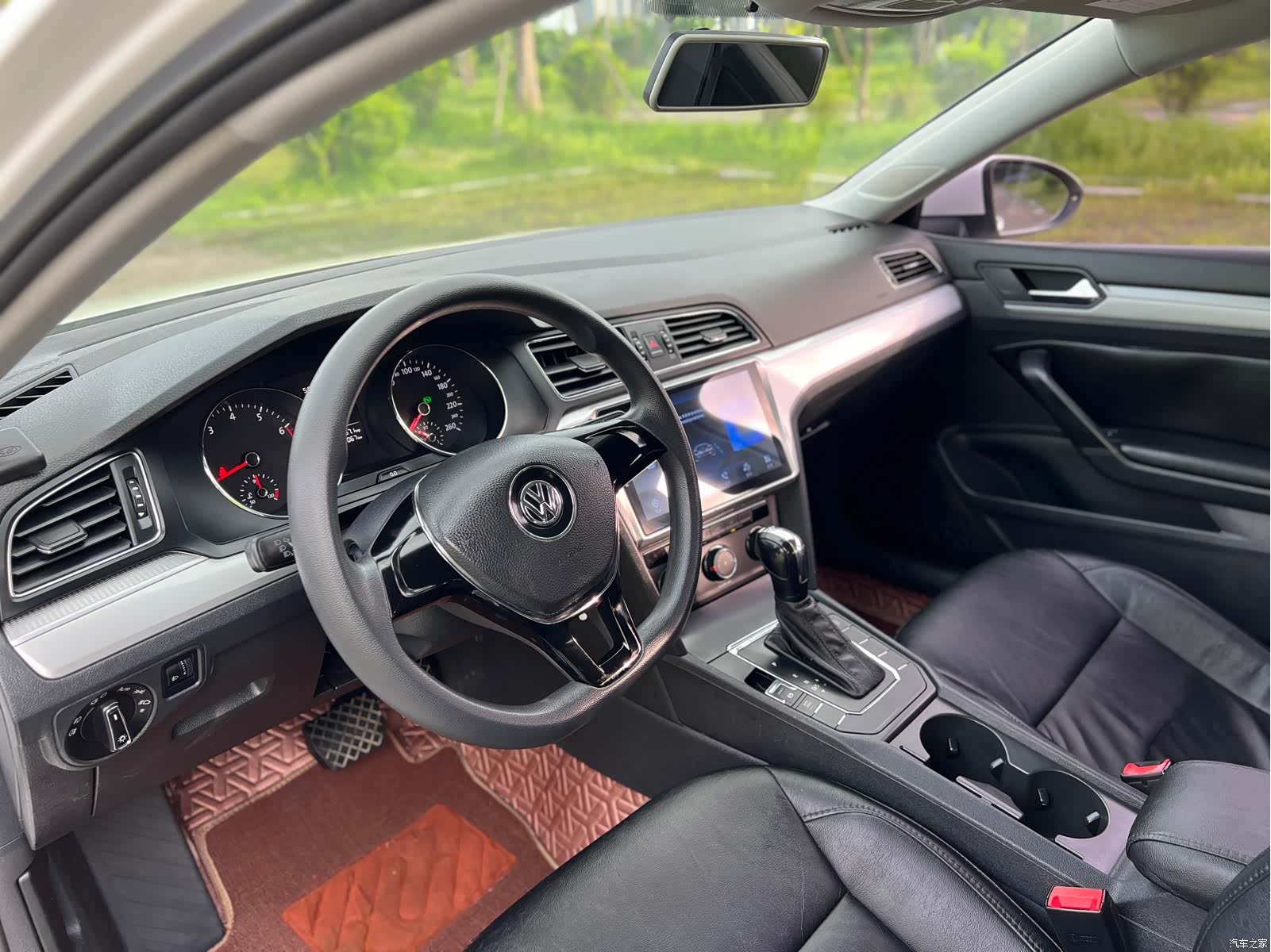 Volkswagen Lamando, 2016 9