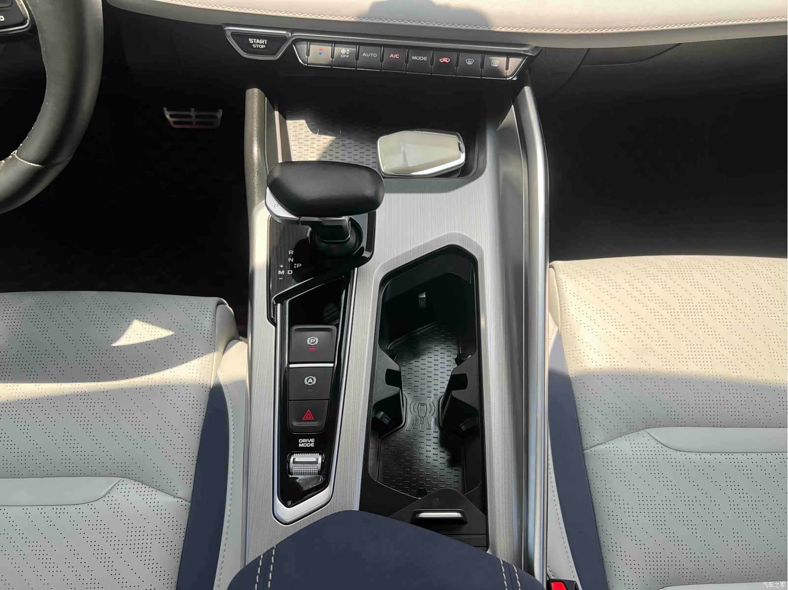Geely Preface, 2022 18