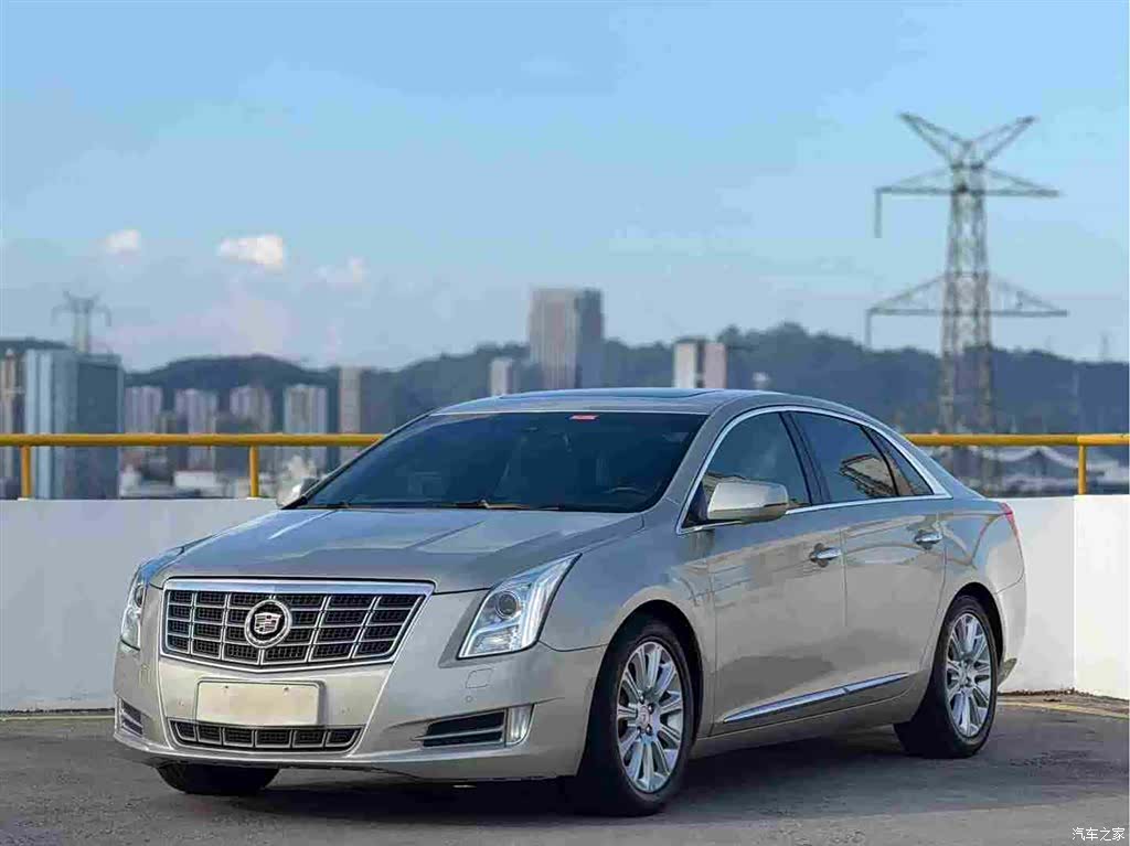 Cadillac XTS, 2015 1