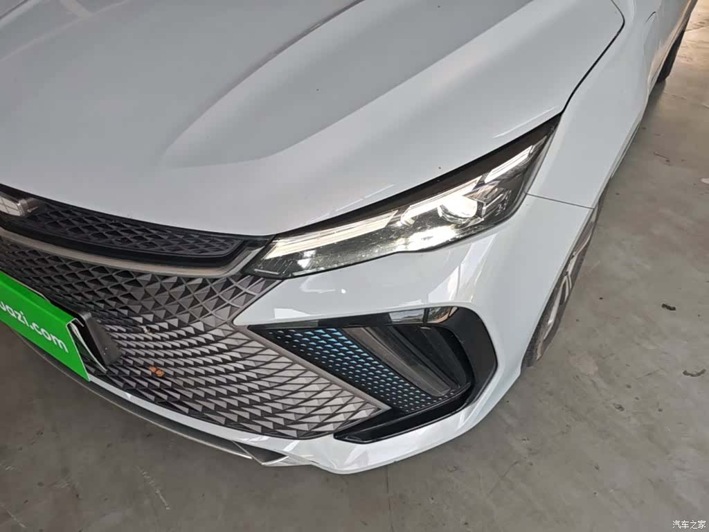 Geely Emgrand, 2023 23