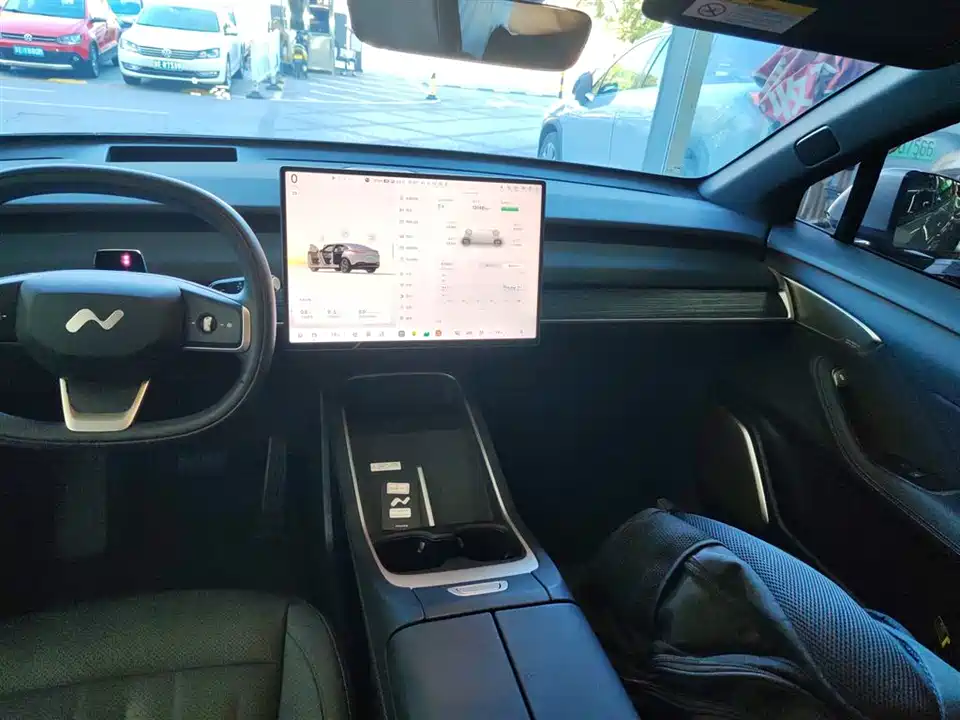 NIO L60 NIO L60