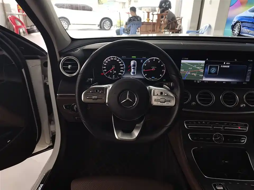 Mercedes-Benz E-class Mercedes-Benz E-class