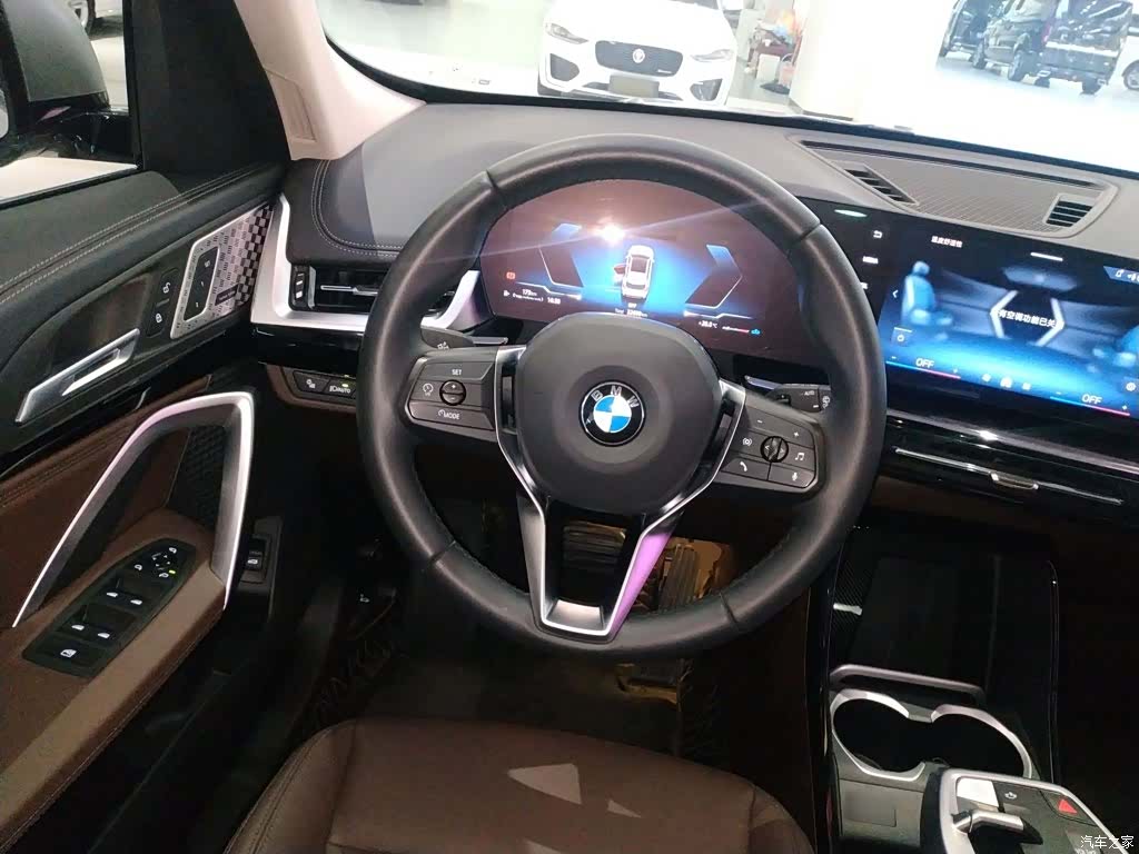 BMW X1, 2024 11