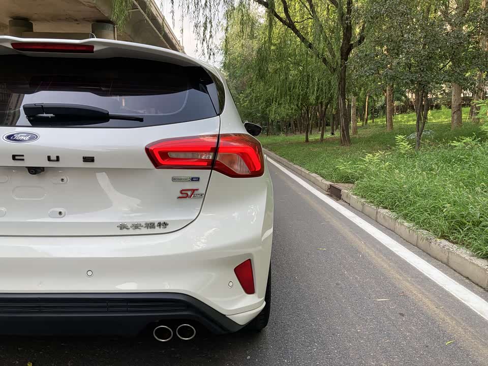 Ford Fox