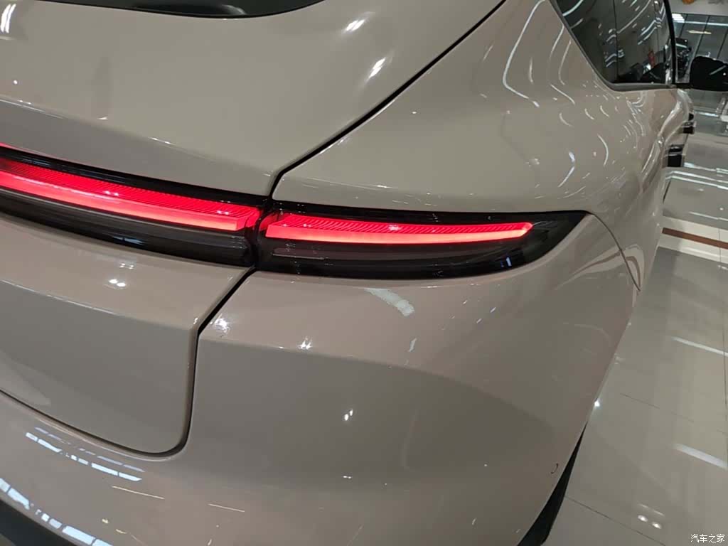 NIO ET5, 2022 8