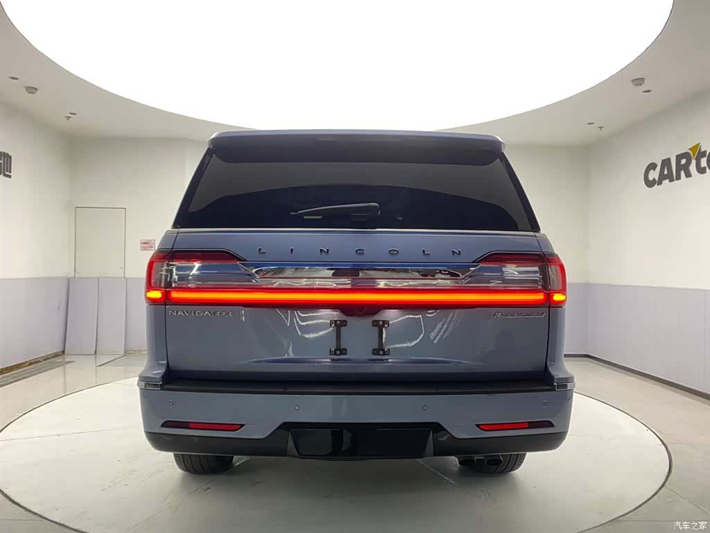 Lincoln Navigator, 2021 6