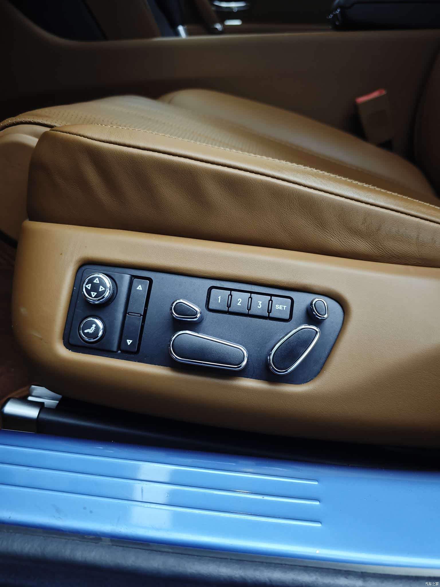 Bentley Flying Spur, 2015 44