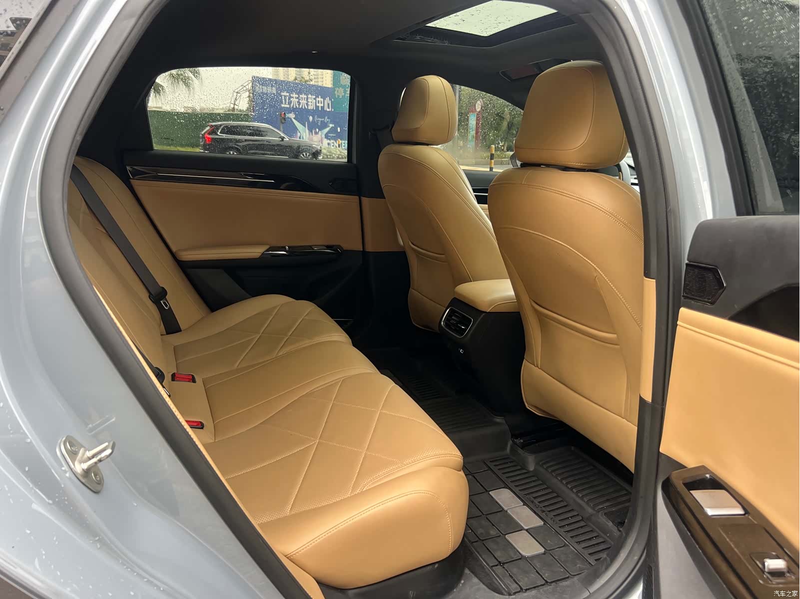 Geely Galaxy L6, 2024 15