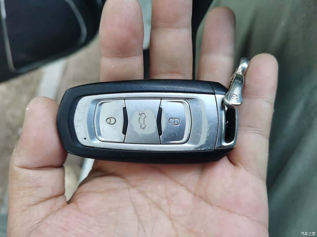 Geely Emgrand, 2015 9
