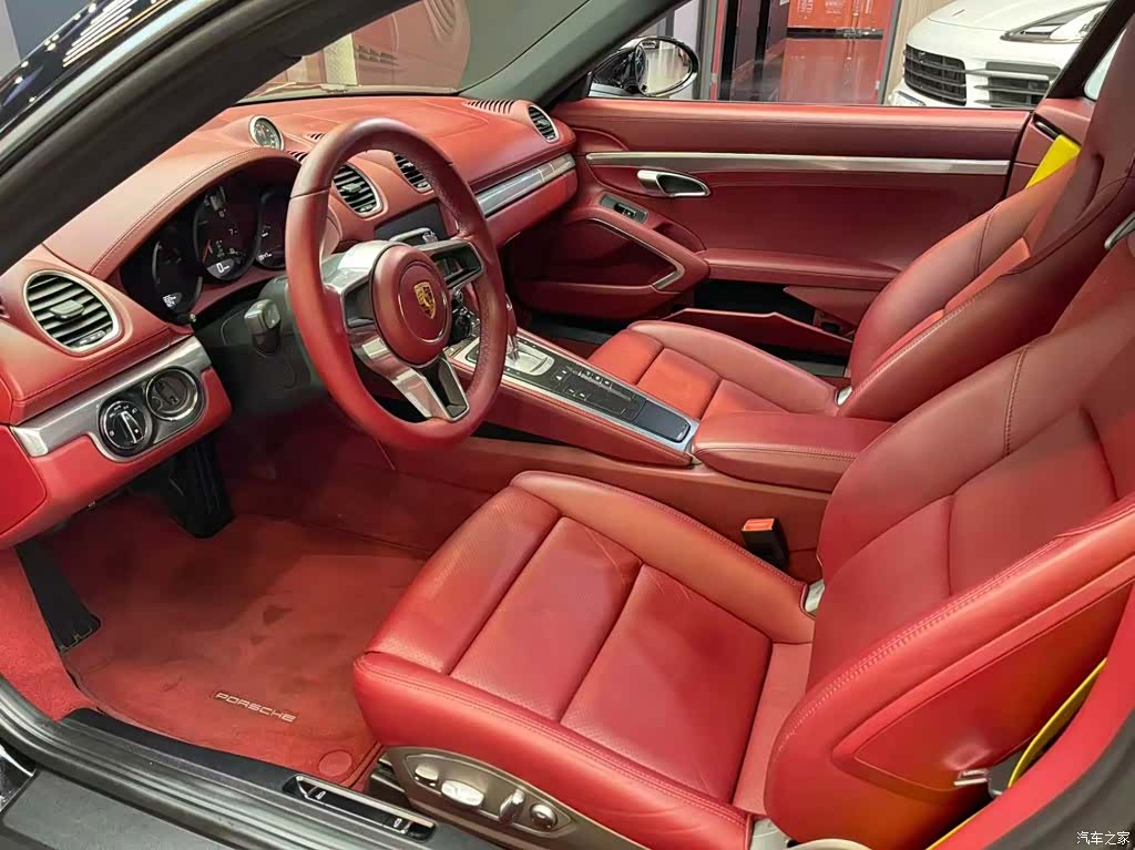 Porsche Cayman, 2019 7