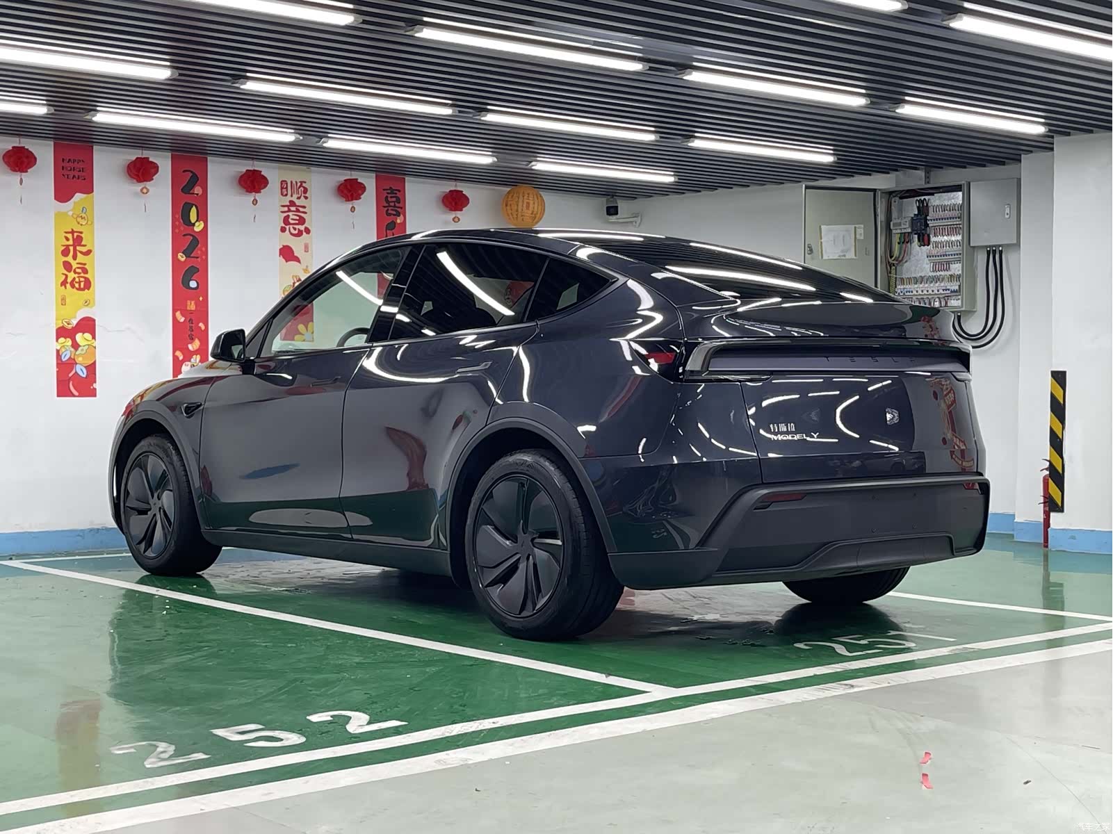 Tesla Model Y, 2025 7