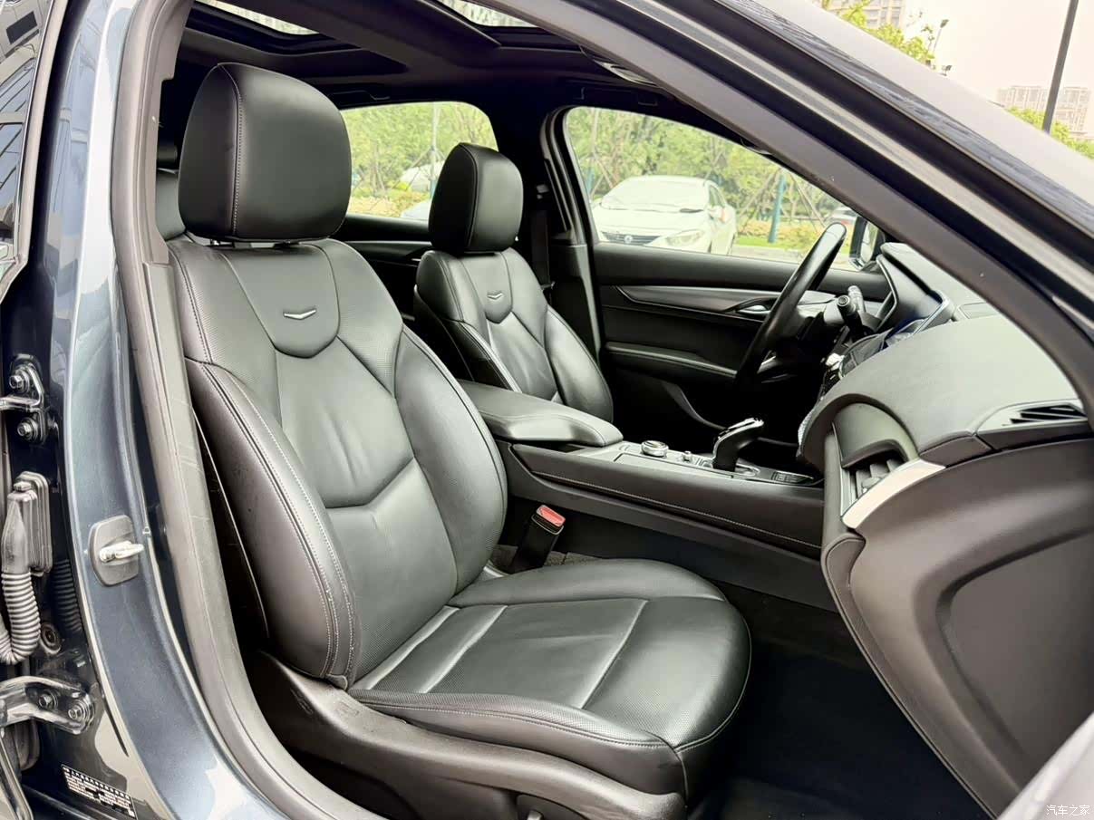 Cadillac CT5, 2020 10