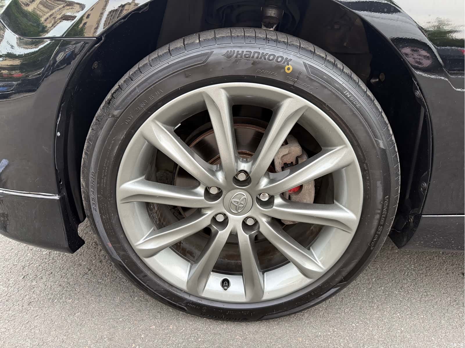 Toyota 2.5V, 2013 4