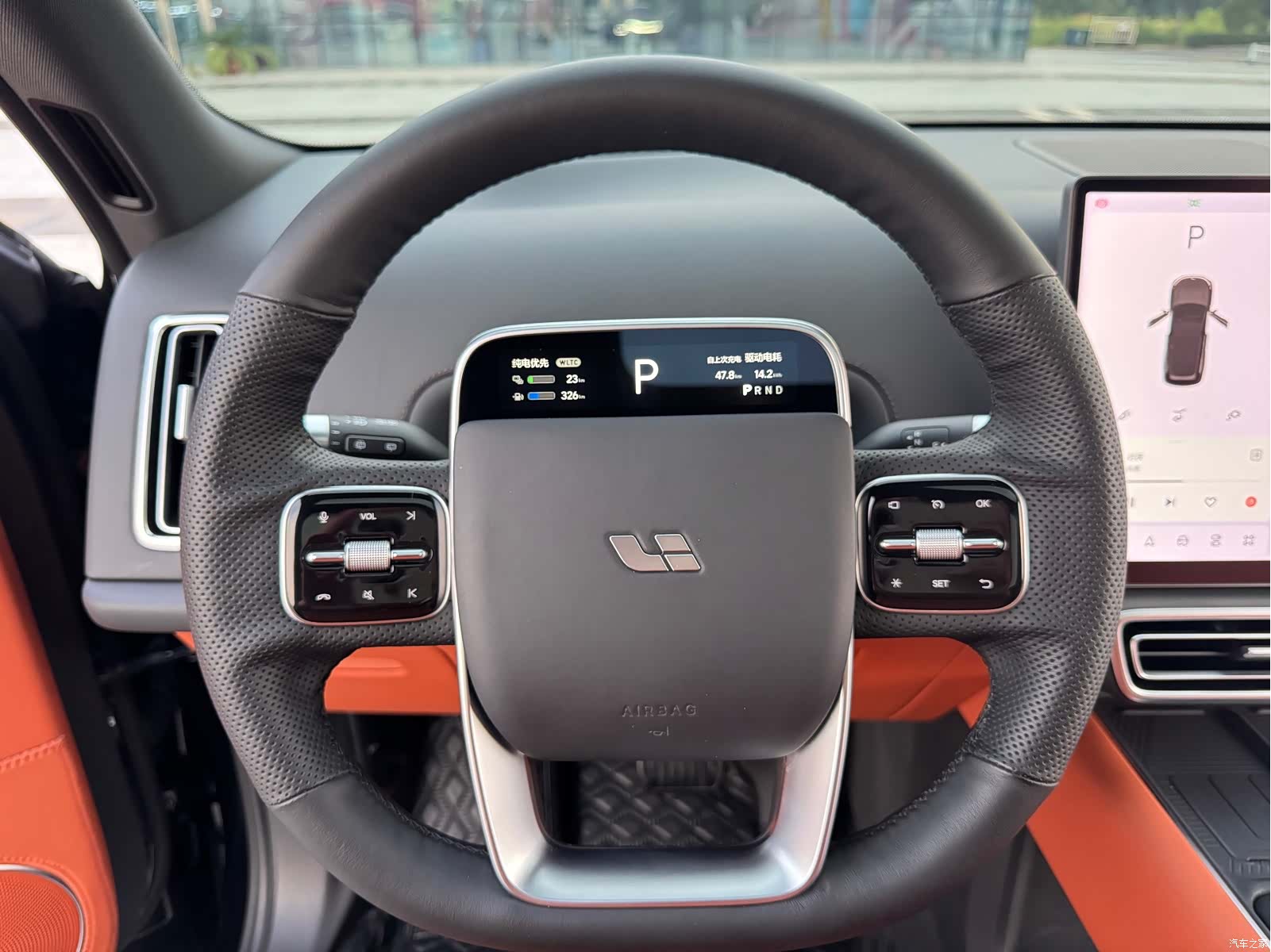 Li Auto L8, 2023 13