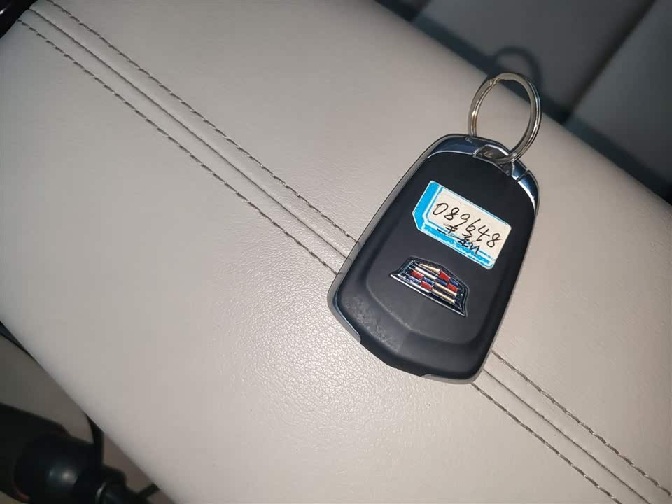 Cadillac XTS