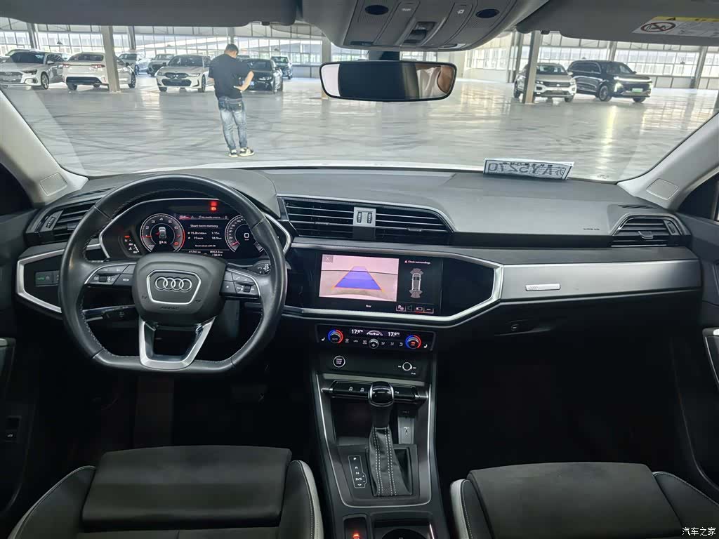 Audi Q3, 2022 13