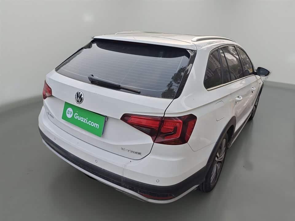 Volkswagen C-TREK Wei Collar