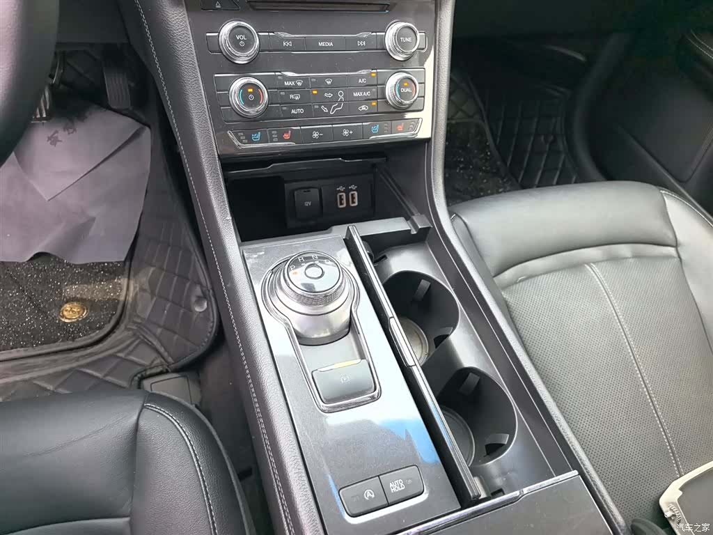 Ford Taurus, 2018 13