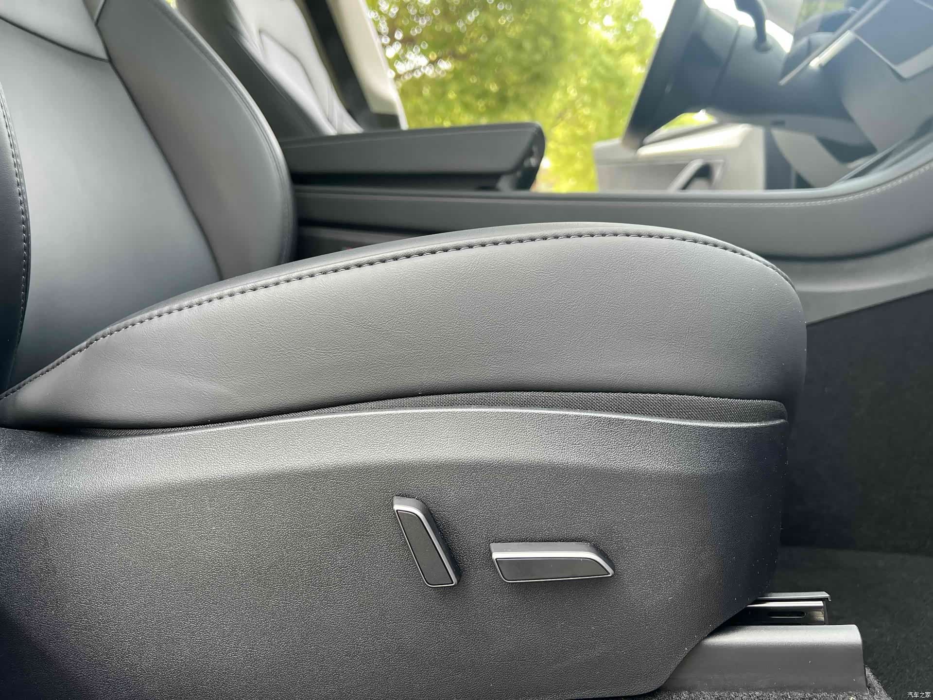 Tesla Model Y, 2023 11