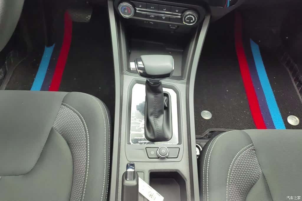 Chery 3x, 2025 16