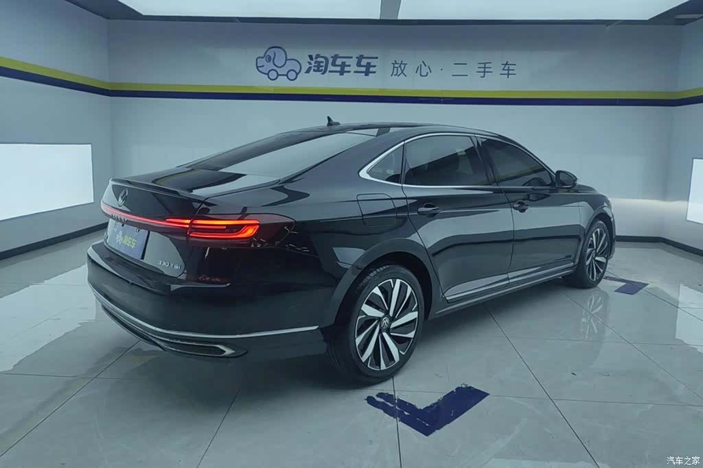 Volkswagen Passat, 2023 3