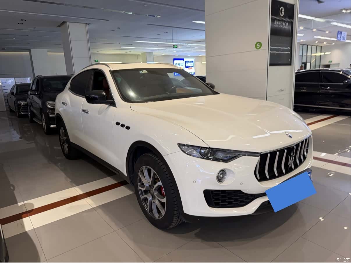 Maserati Levante, 2016 3