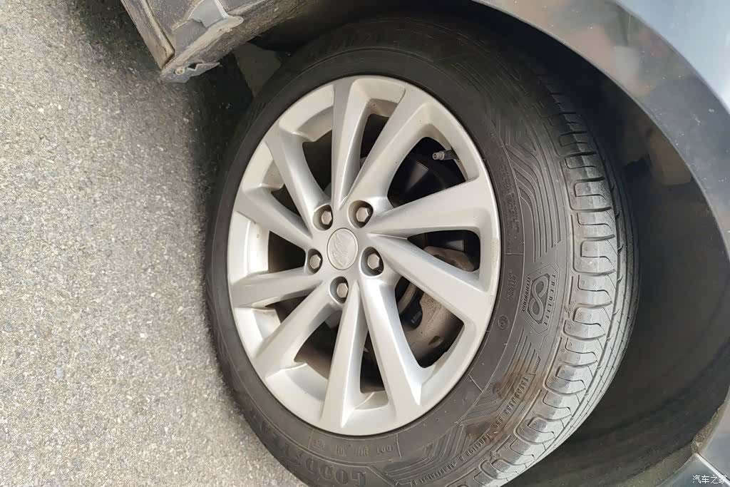 Buick Verano, 2017 6