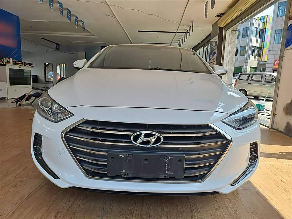 Hyundai Lead Hyundai Lead