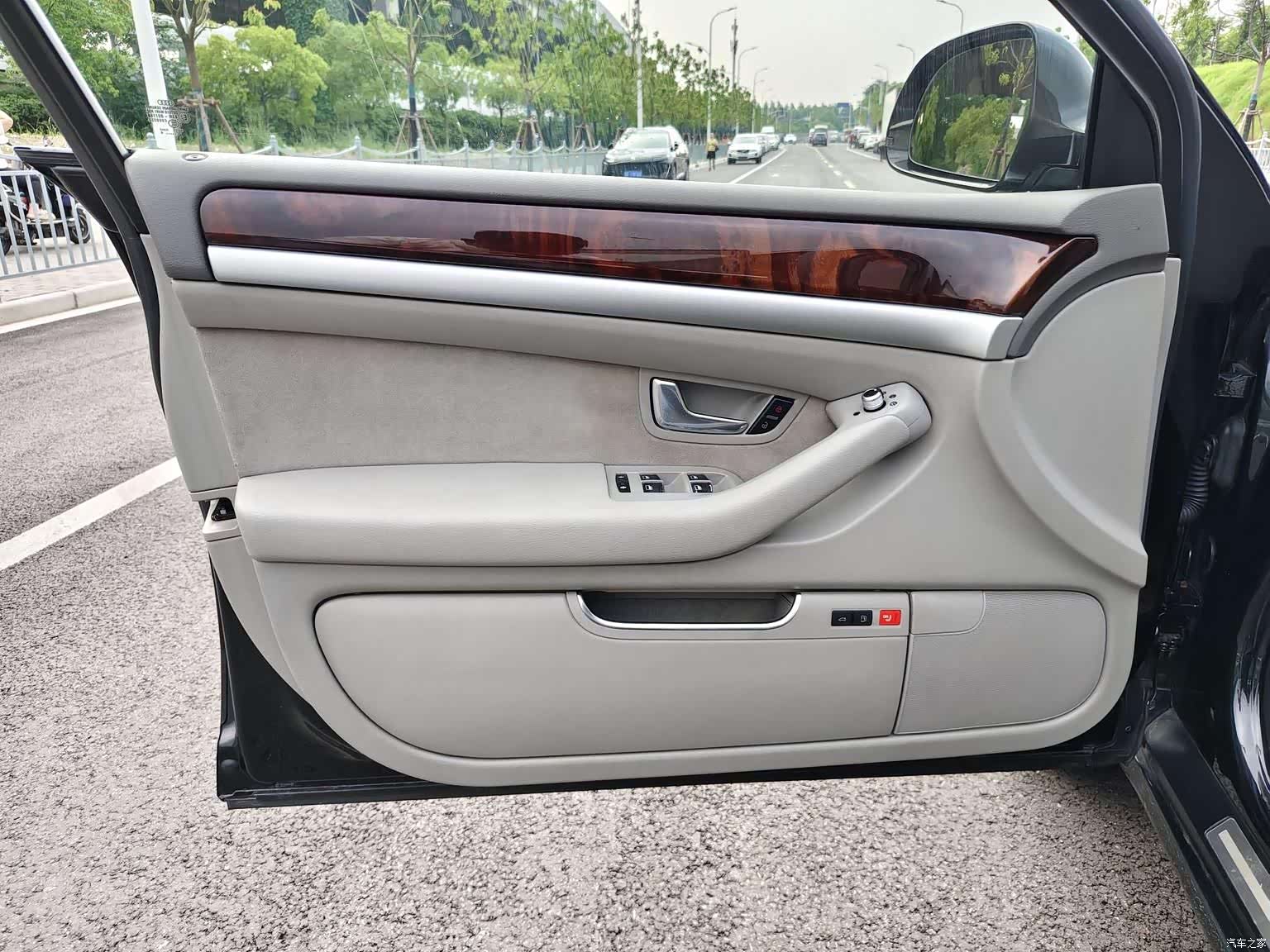 Audi A8L, 2008 13