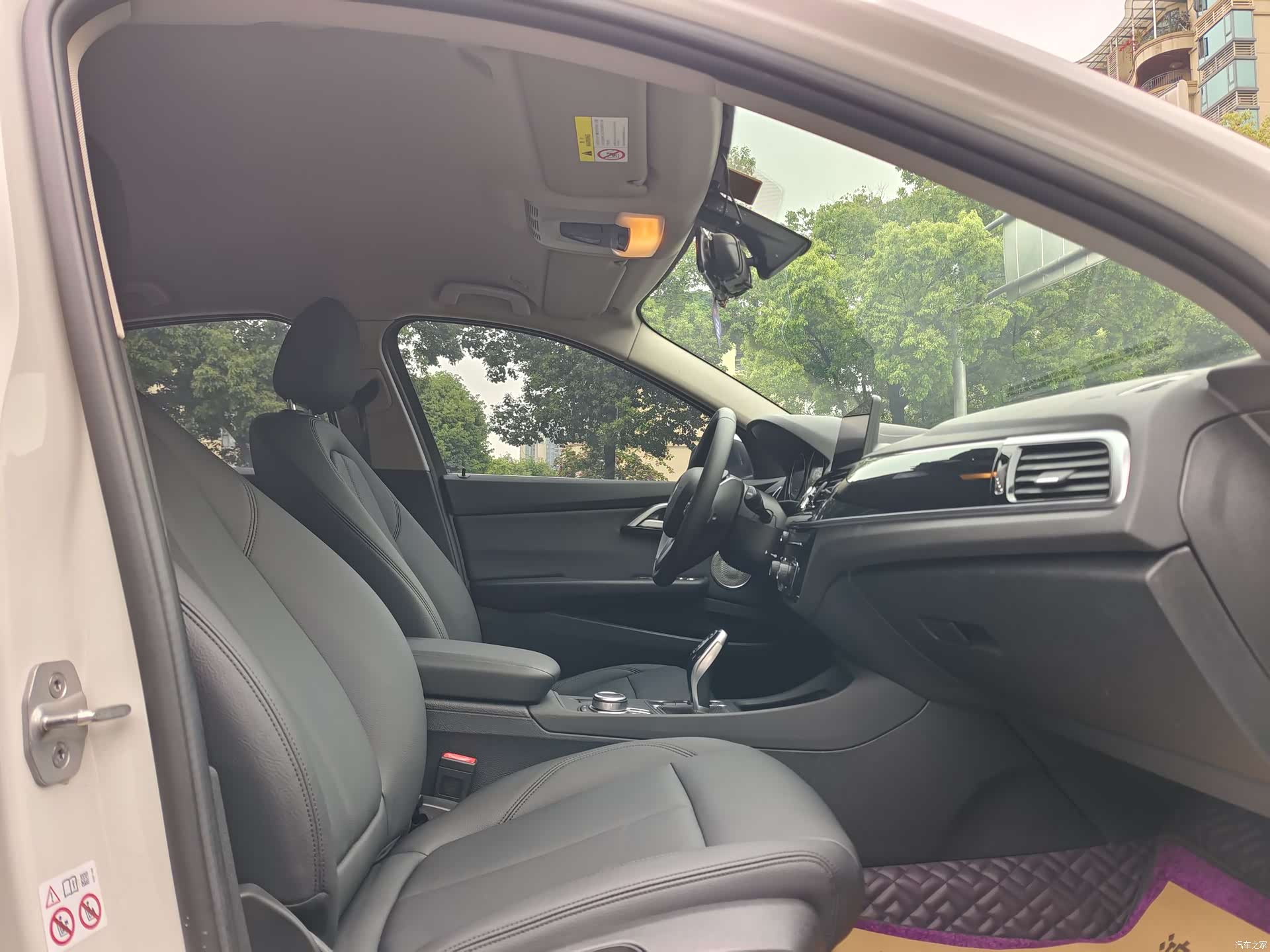 BMW 1 Series, 2021 11