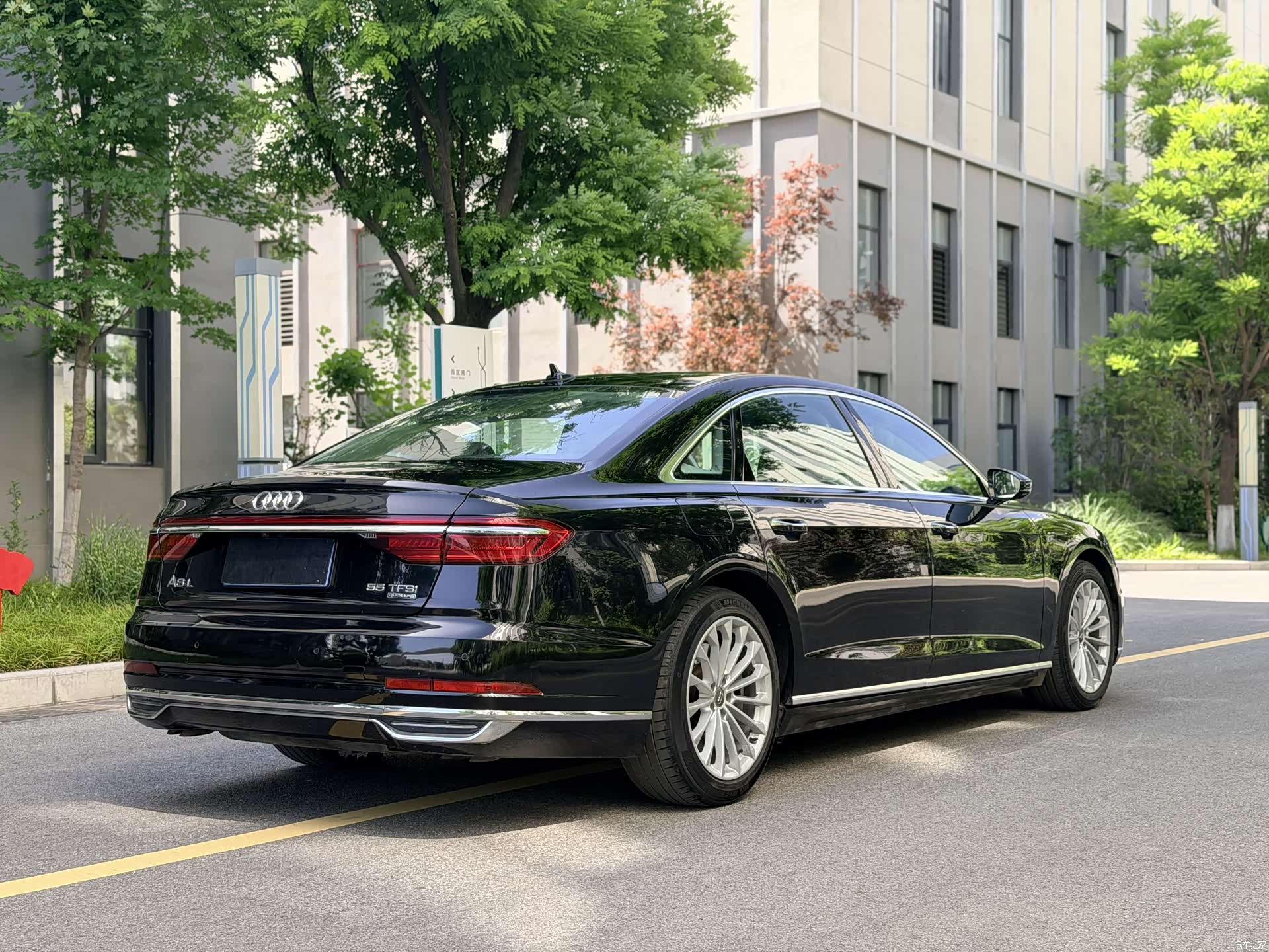 Audi A8L, 2018 7