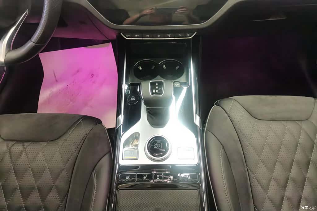 Hongqi HS5, 2021 16