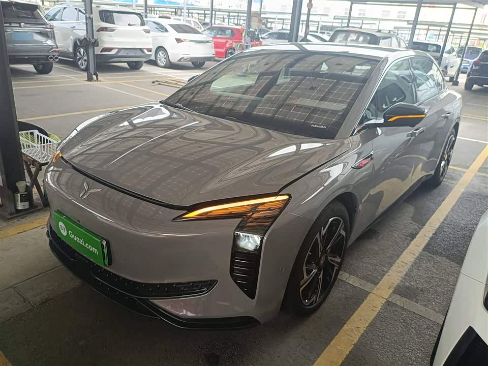 Hongqi EH7 Hongqi EH7
