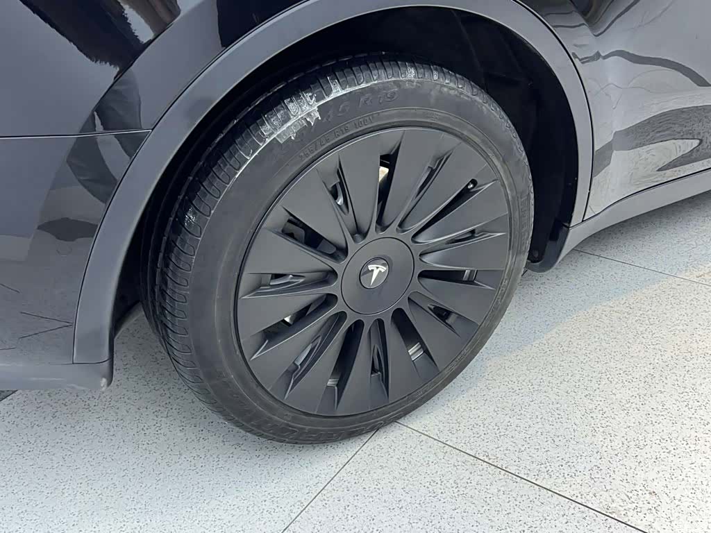 Tesla Model Y, 2021 9