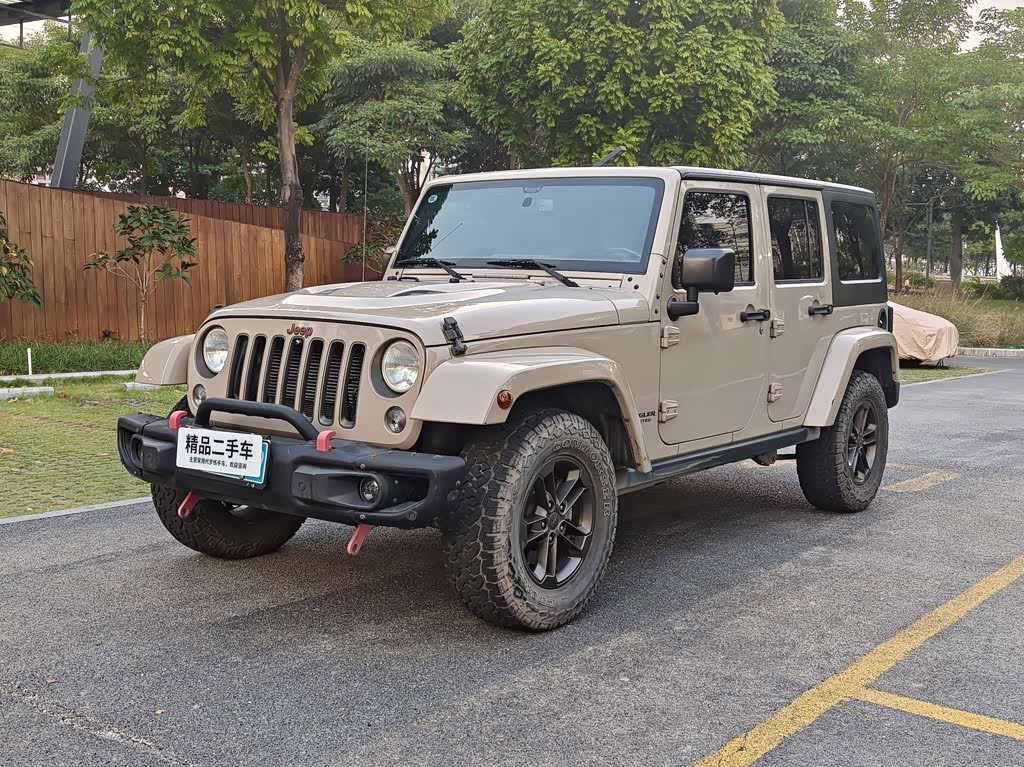 Jeep 2016 3.0L Sahara 75